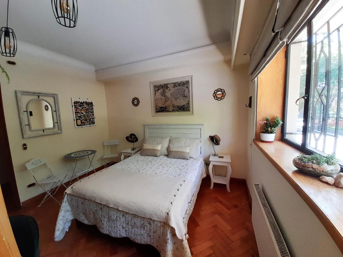 Bed & Breakfast Lastarria Сантяго Екстериор снимка
