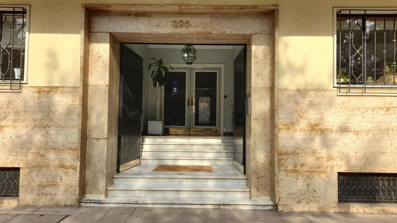 Bed & Breakfast Lastarria Сантяго Екстериор снимка
